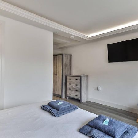 Spacious, Modern 2 Bed Apartment With Ensuites เชฟฟิลด์ ภายนอก รูปภาพ